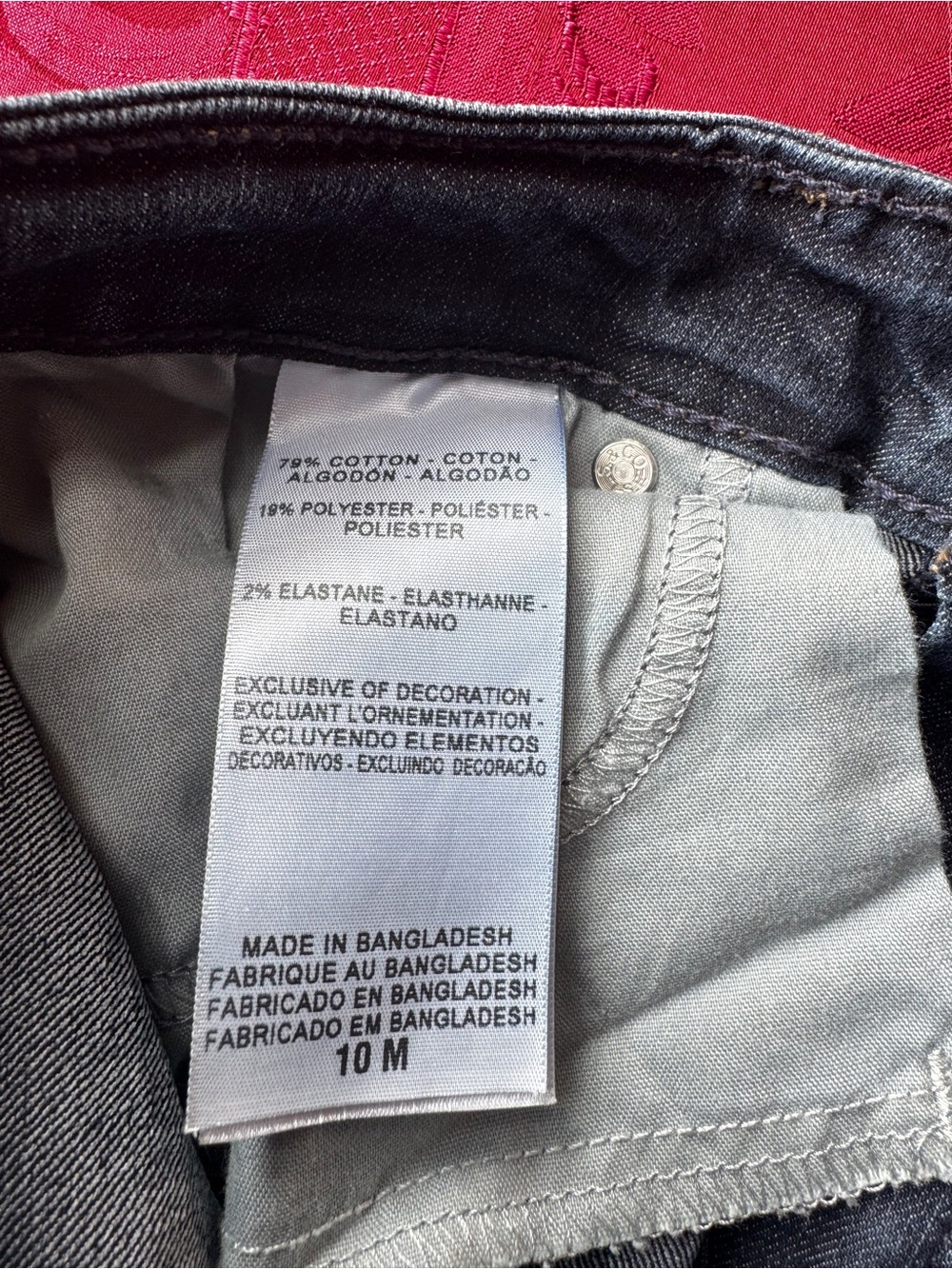 Levi’s Women's Dark Blue Stretch Denim Jeans - Picture 7 of 7